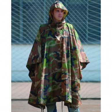 "MIL-TEC" Apsiaustas nuo lietaus - PONCHO PE R/S 780GR. - WOODLAND (10630020)